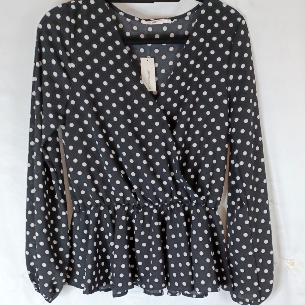 BLACK & White Francesca's Size Small Polka Dot Peplum Top NWT - Picture 1 of 4